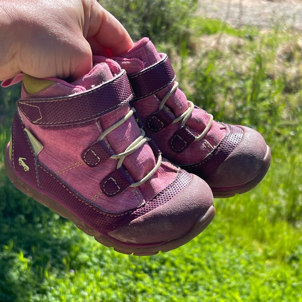 See Kai Run Pink size 8